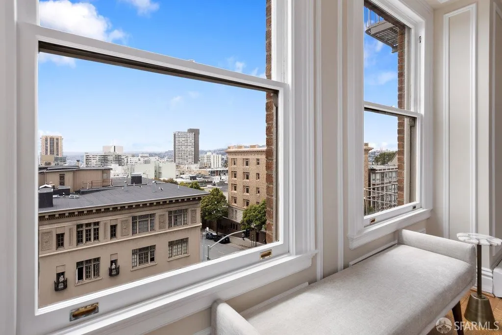 The Obsidian Heights Penthouse