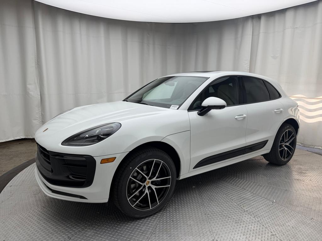 Porsche Macan Base