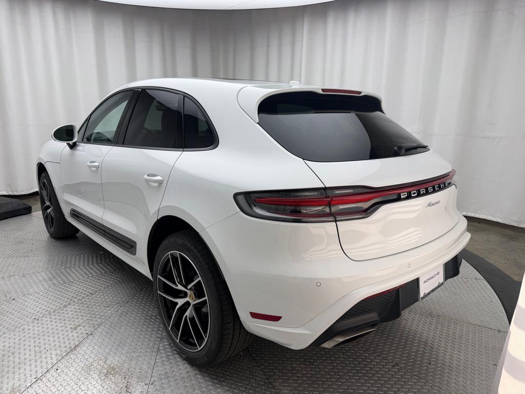 Porsche Macan Base