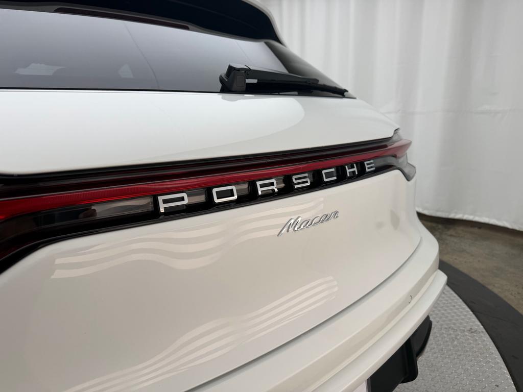 Porsche Macan Base