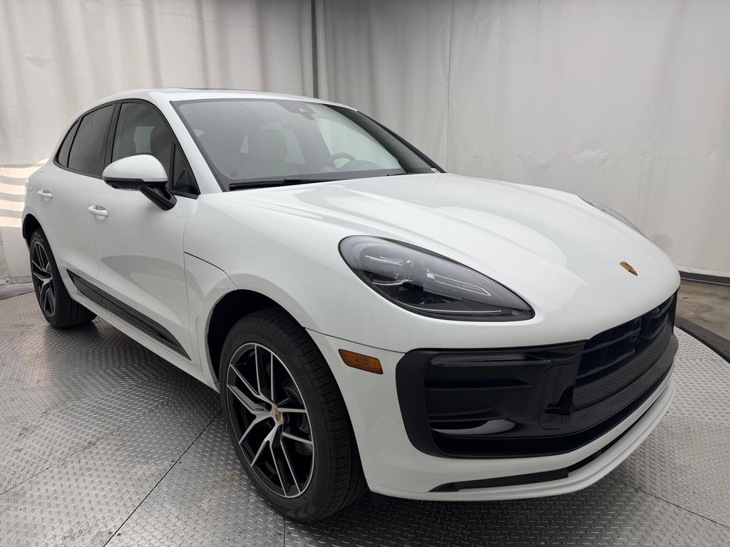Porsche Macan Base