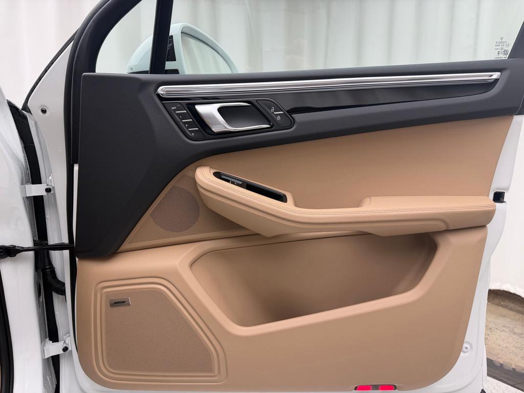 Porsche Macan Base