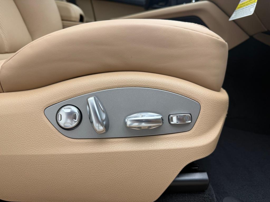 Porsche Macan Base