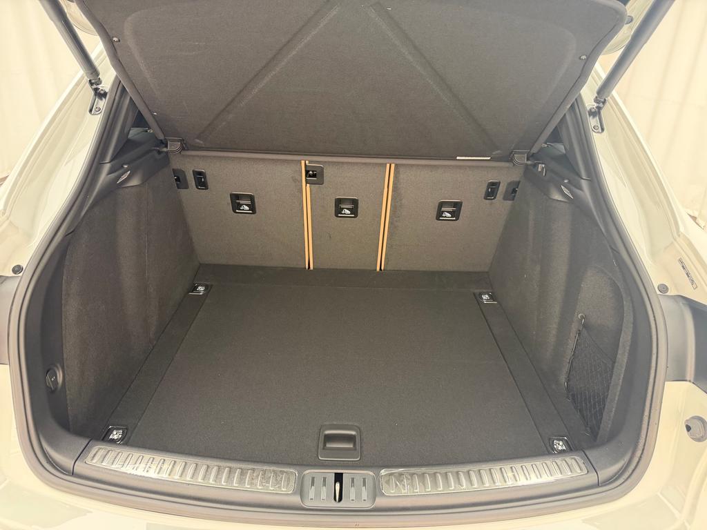 Porsche Macan Base