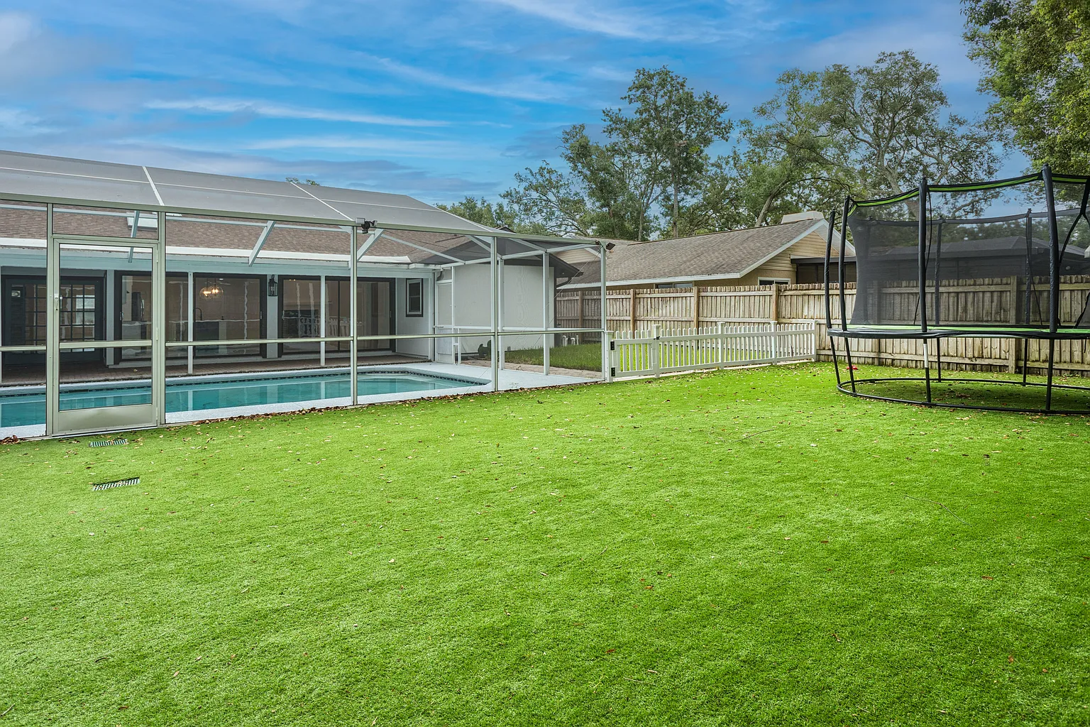 1046 Sylvia Lane – Lake Magdalene Pool Home