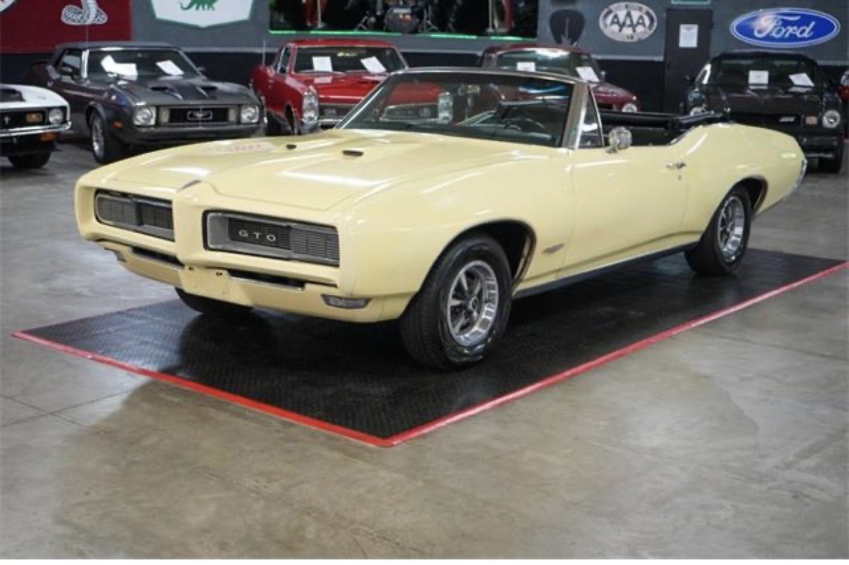 Pontiac GTO convertible