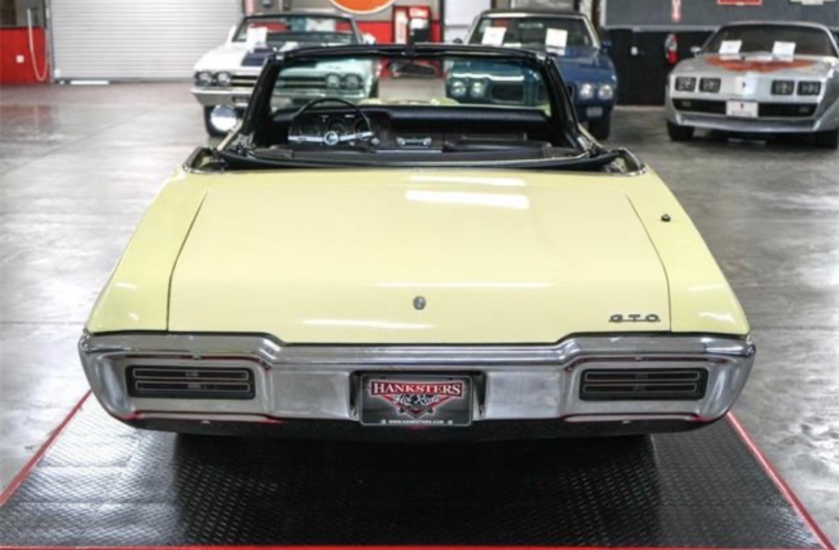 Pontiac GTO convertible