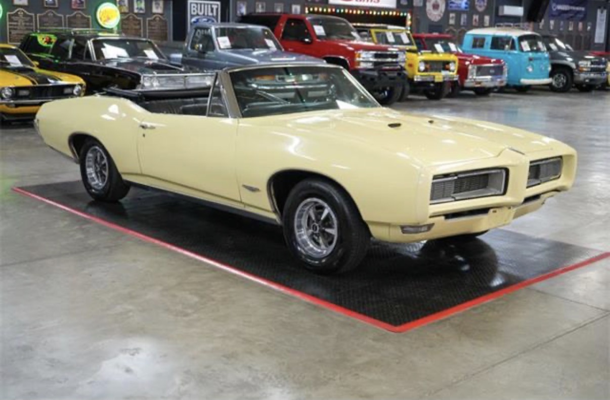 Pontiac GTO convertible