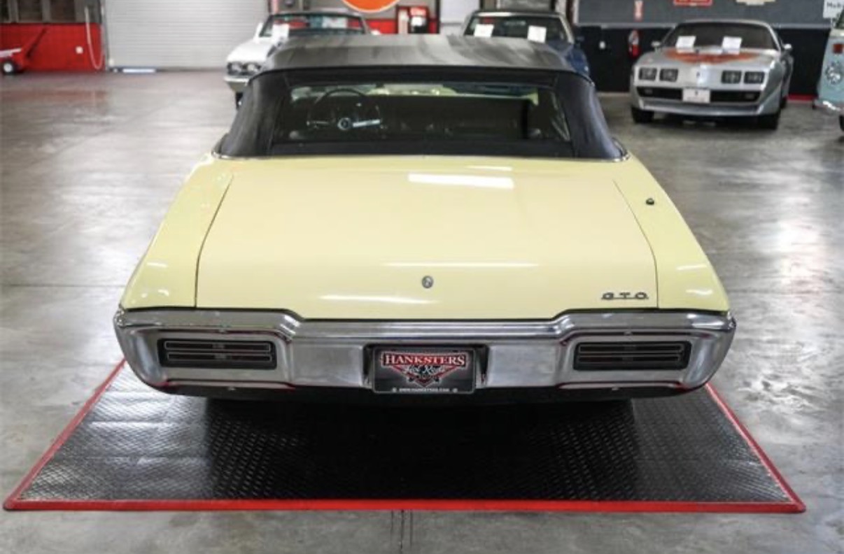 Pontiac GTO convertible