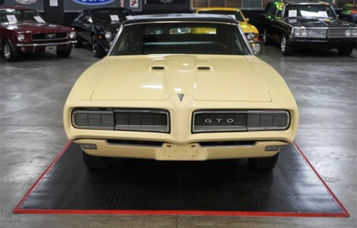 Pontiac GTO convertible