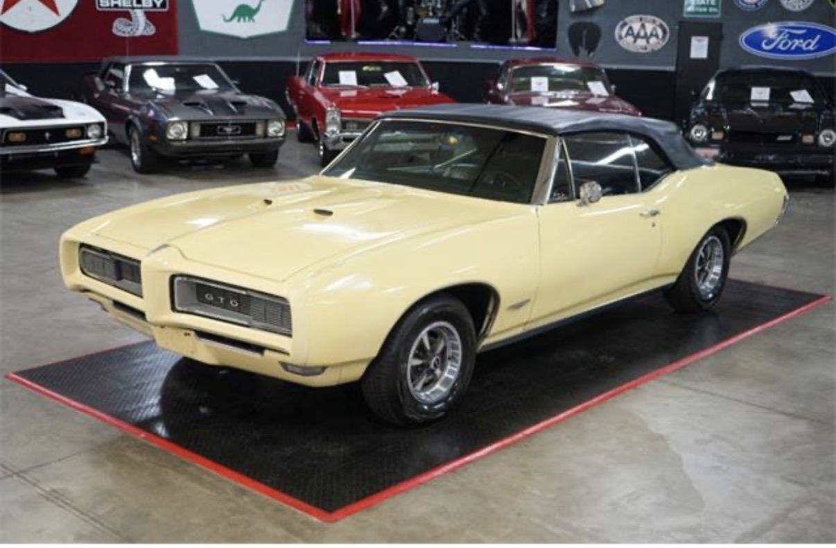Pontiac GTO convertible