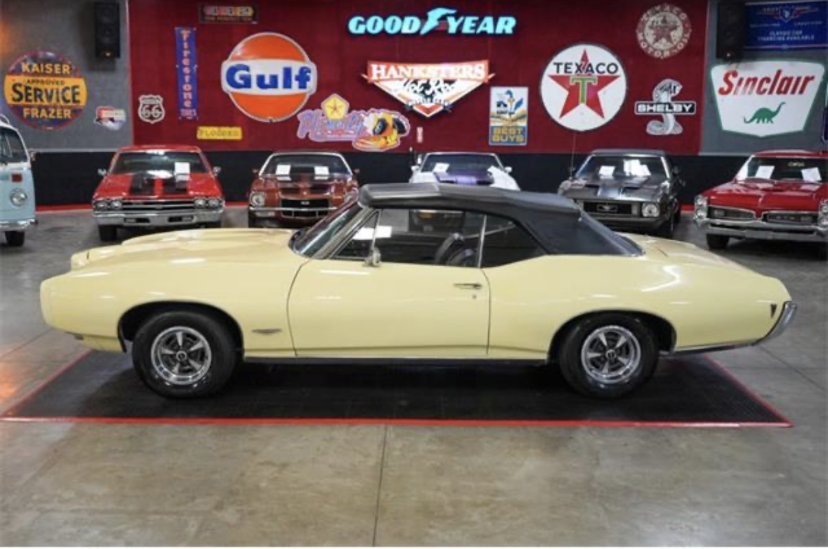 Pontiac GTO convertible