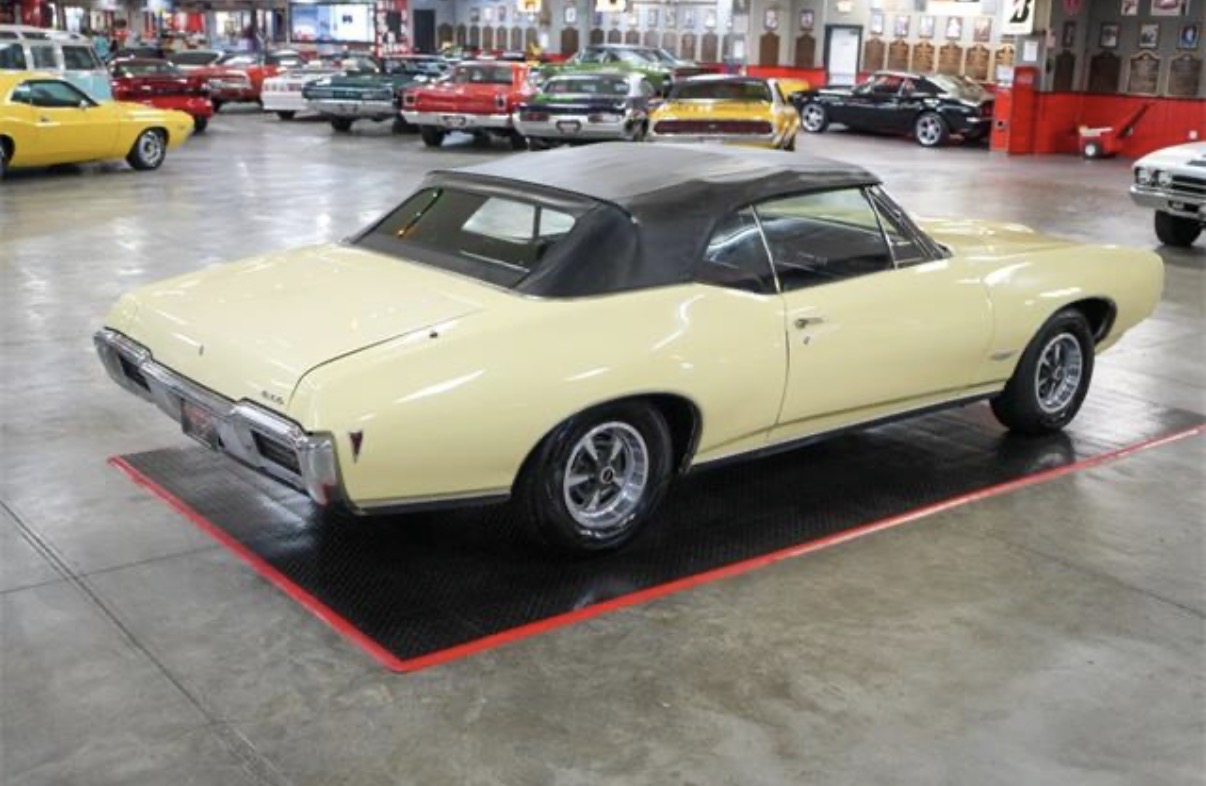 Pontiac GTO convertible