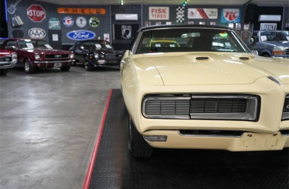 Pontiac GTO convertible