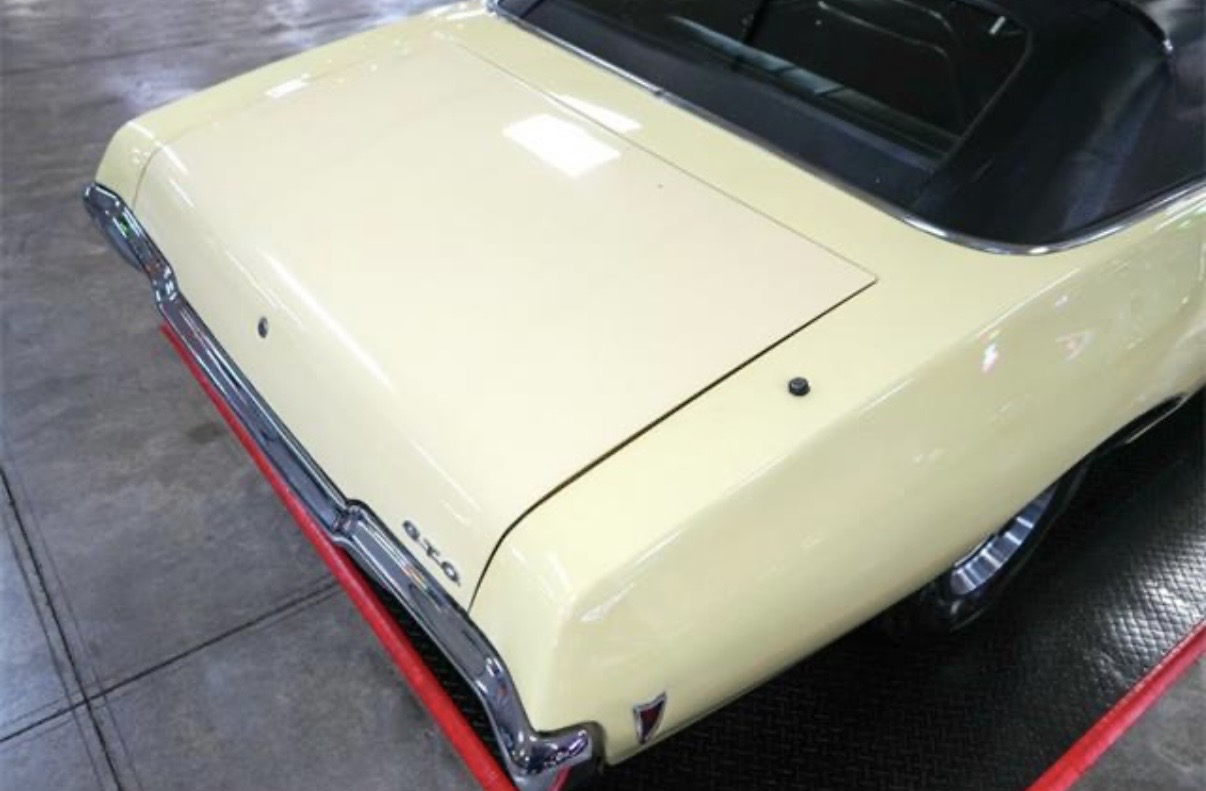 Pontiac GTO convertible