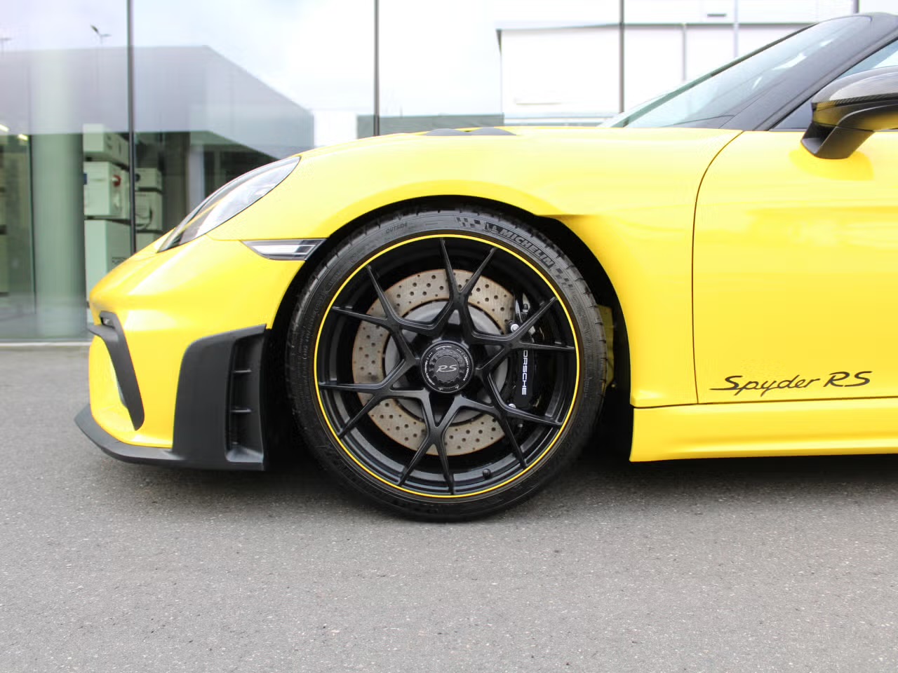 Porsche 718 Spyder RS