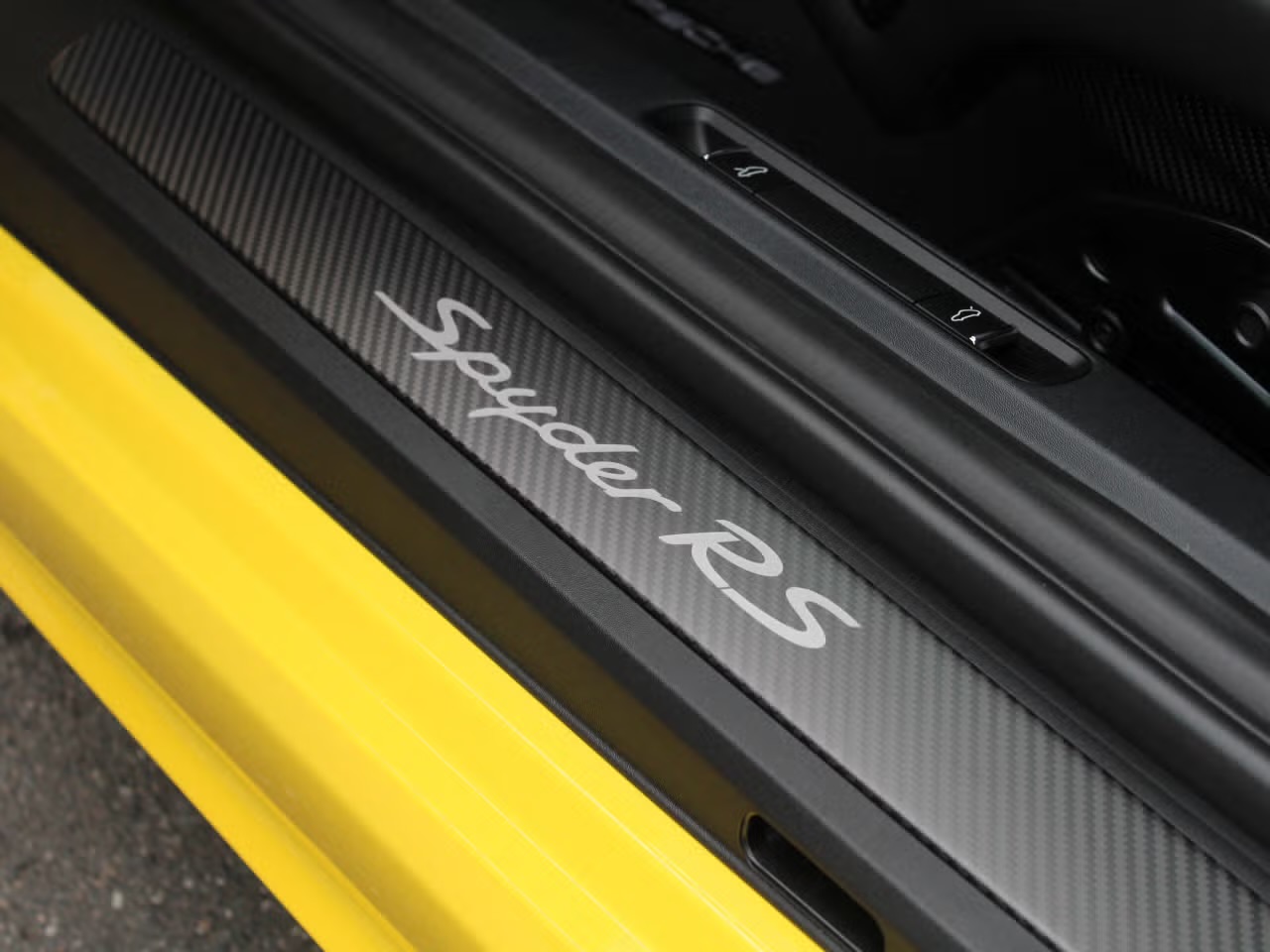 Porsche 718 Spyder RS
