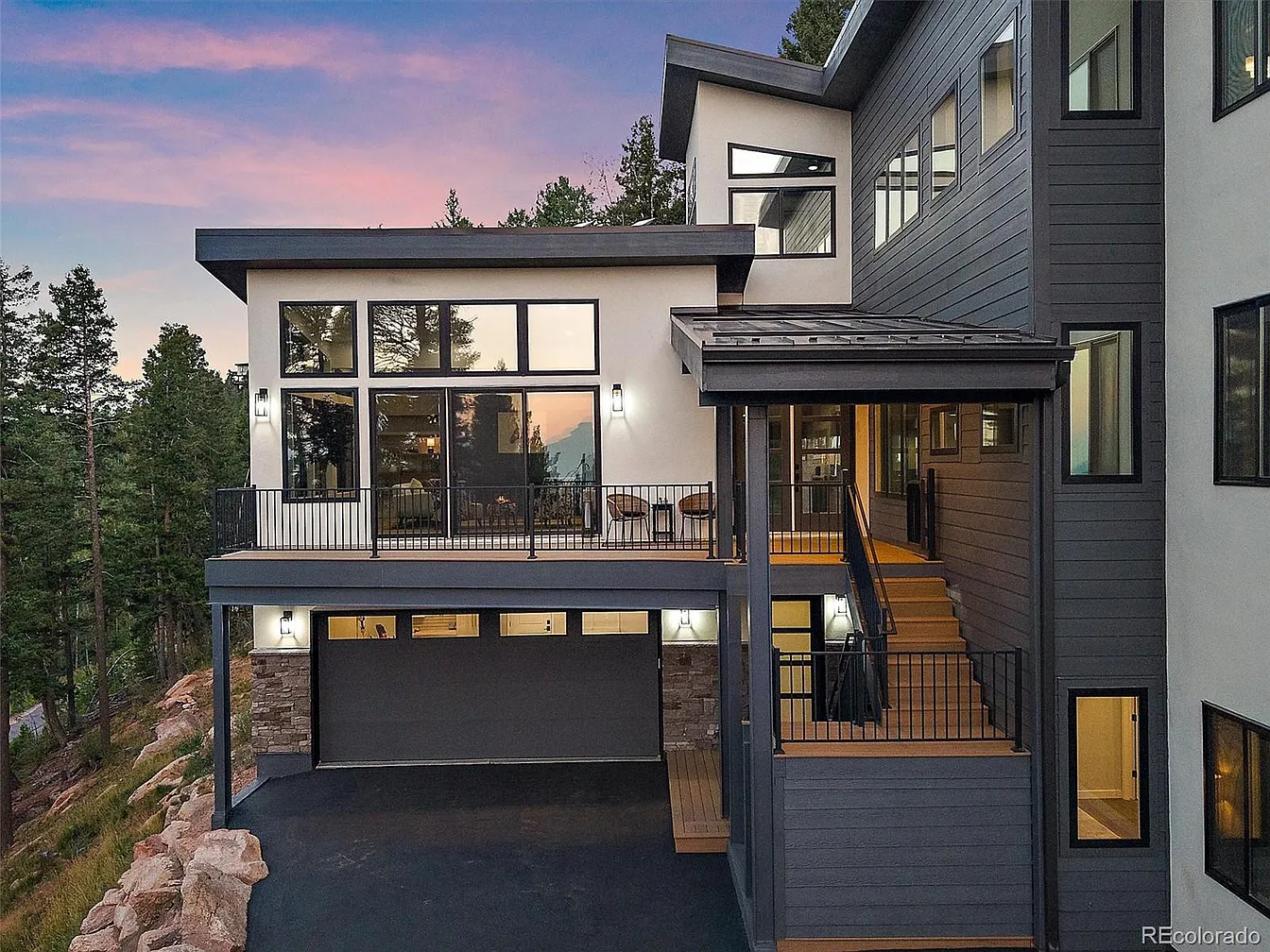 Christopher Drive Luxury Mountain Residence