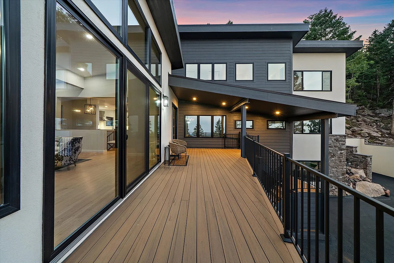 Christopher Drive Luxury Mountain Residence