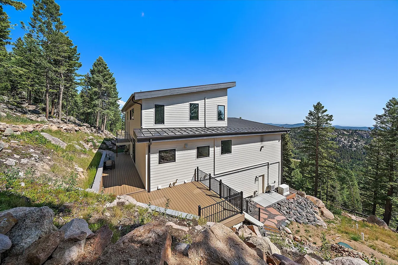 Christopher Drive Luxury Mountain Residence