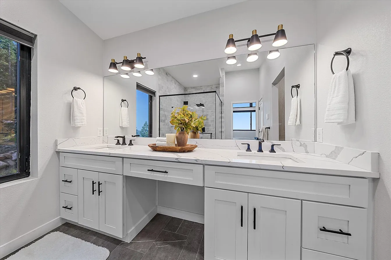 Christopher Drive Luxury Mountain Residence