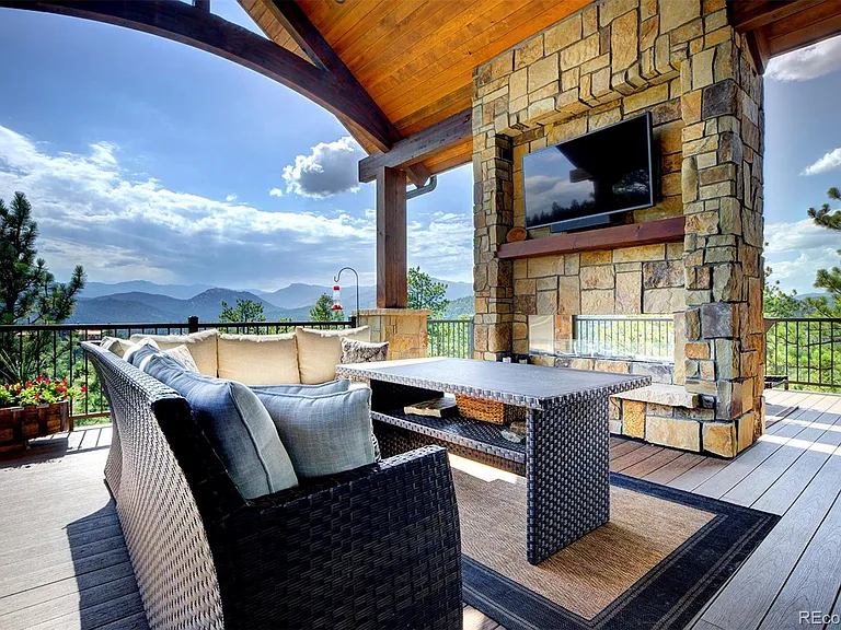 Hilltop Evergreen Luxury Mountain Estate