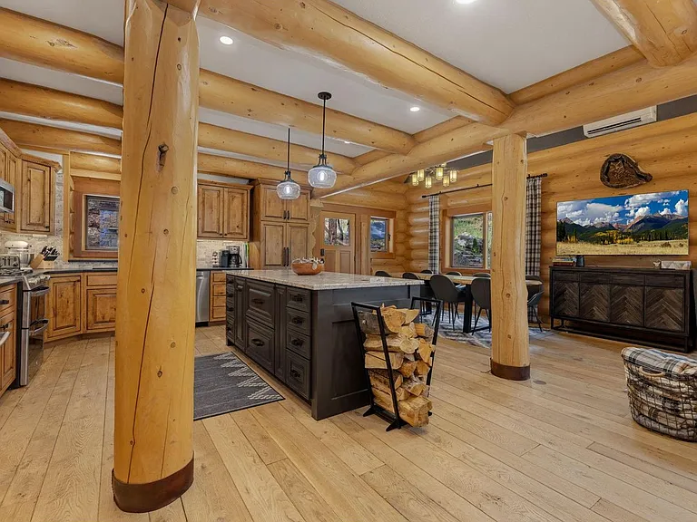 Timber Rest Lodge