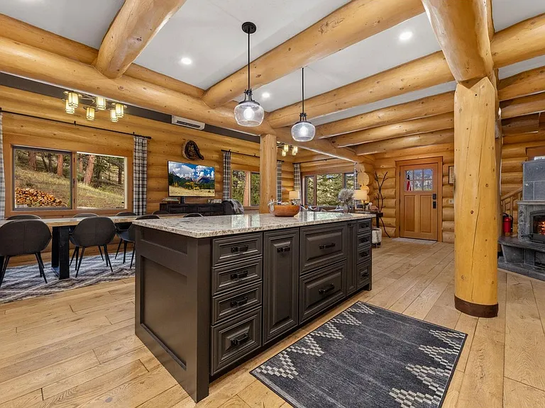 Timber Rest Lodge